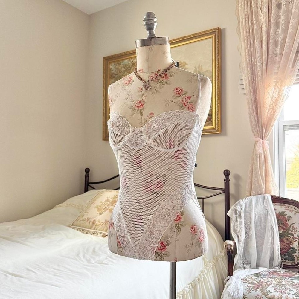 white lace bodysuit ‎ 90s white lace mesh bodysuit size medium